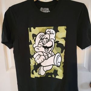 Super Mario mens medium Tshirt